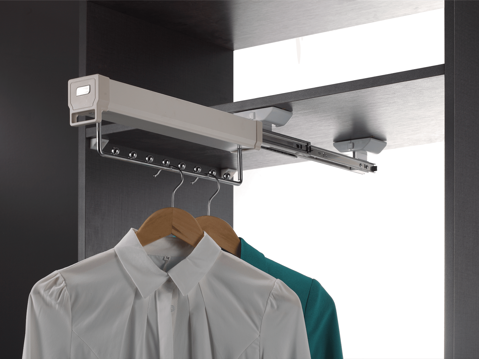 Top Hanging Pole with Eight Beads